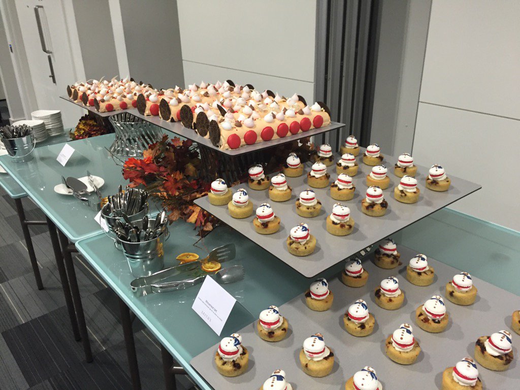 JWB30's tweet photo. Now that's a Christmas dessert I can get on board with #jon Belford snowman macaroons @LeithsExCeL @UKLevy https://t.co/qmTLjkeLob