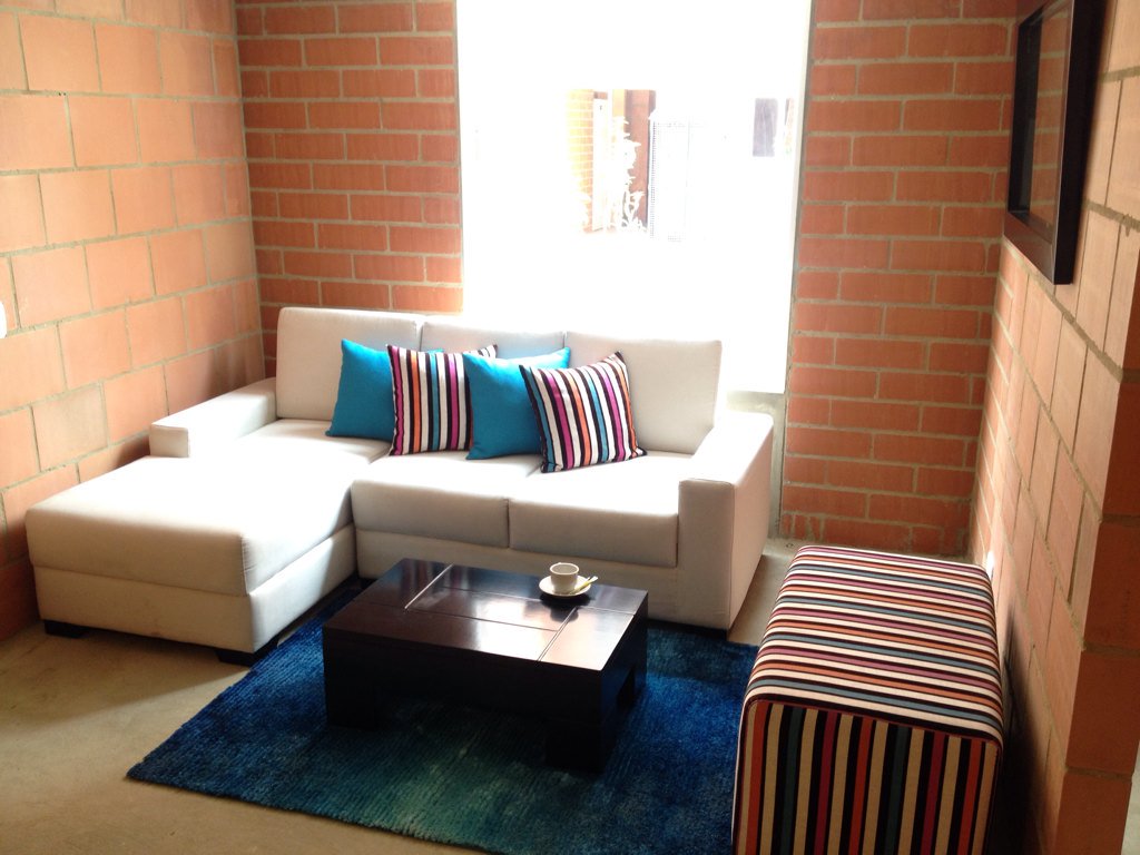 ColombiaHumana_'s tweet photo. Aptos de Parques Villa Javier cuentan con 2 habitaciones, sala-comedor, baño, cocina y zona de lavado @petrogustavo https://t.co/WTvtmGdTfR