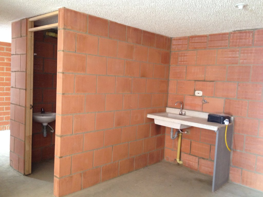 ColombiaHumana_'s tweet photo. Aptos de Parques Villa Javier cuentan con 2 habitaciones, sala-comedor, baño, cocina y zona de lavado @petrogustavo https://t.co/WTvtmGdTfR