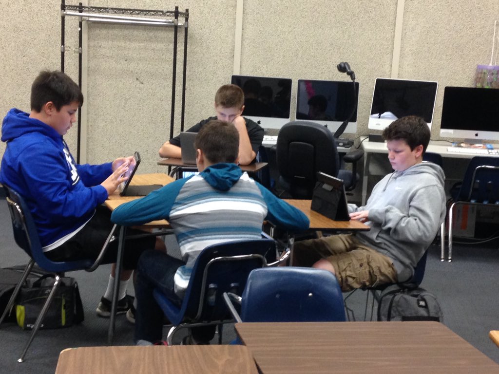 kris_lilley's tweet image. #cmscolts reviewing for exams in #ela  peer revision for success #coltchat