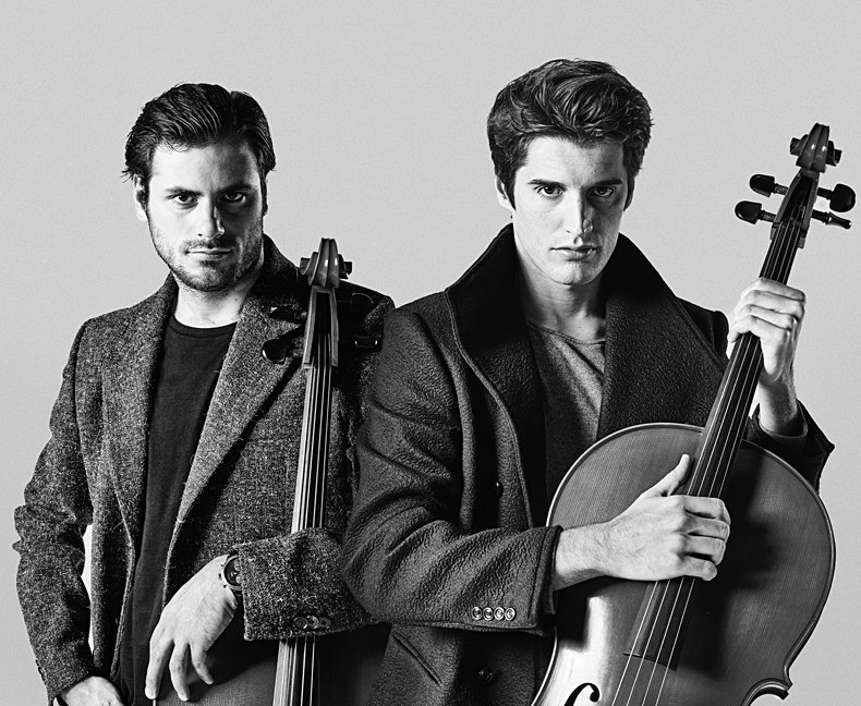 DrGotts's tweet photo. Two guys with very big violins! @2CELLOS! @stjepanhauser &amp; @lukasulic. Great guys and a fun shoot in Geneva! https://t.co/lEtmU4KNWm