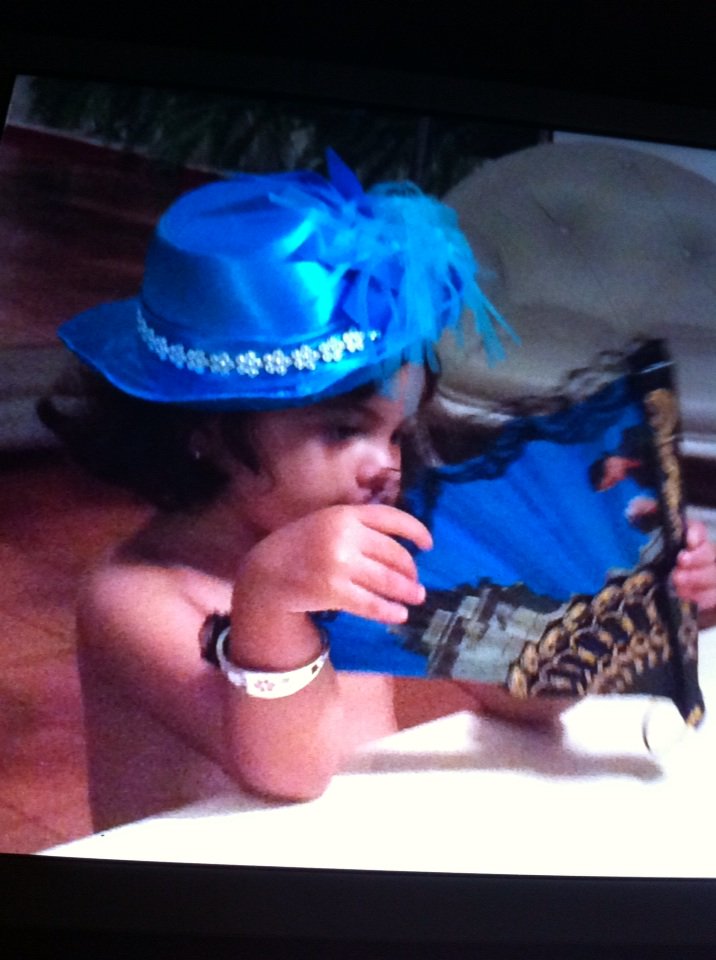 vrocastroficial's tweet photo. Haciendo pruebas de sombreros. Rafaela https://t.co/vlOhG9rvj4