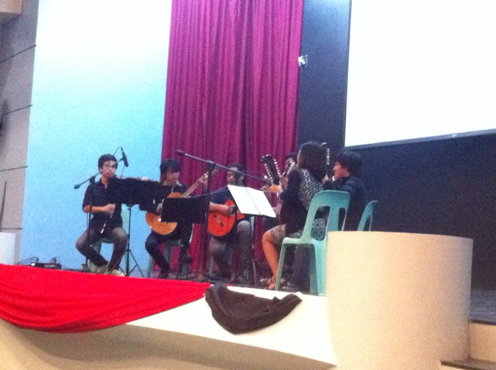 jirehbratinella's tweet image. Cultural Night 2k15 at UP Los Baños 
#makingwaves11 #devcomm