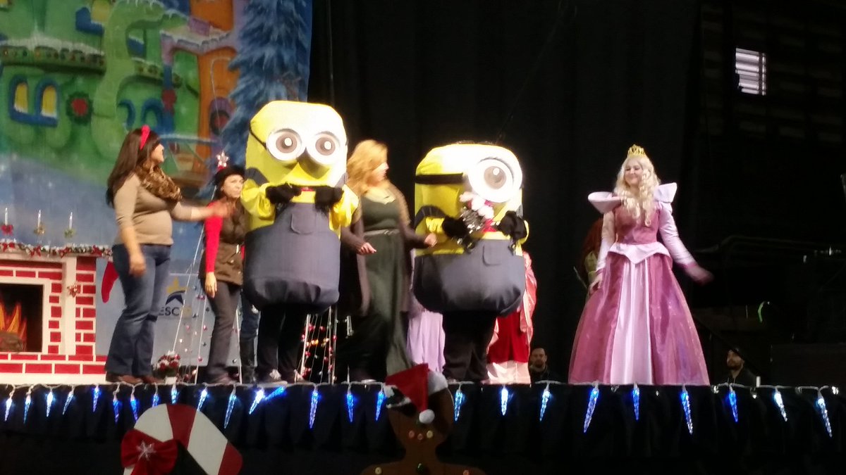 angible40's tweet image. Final practice before the show for the Head Start  kids.