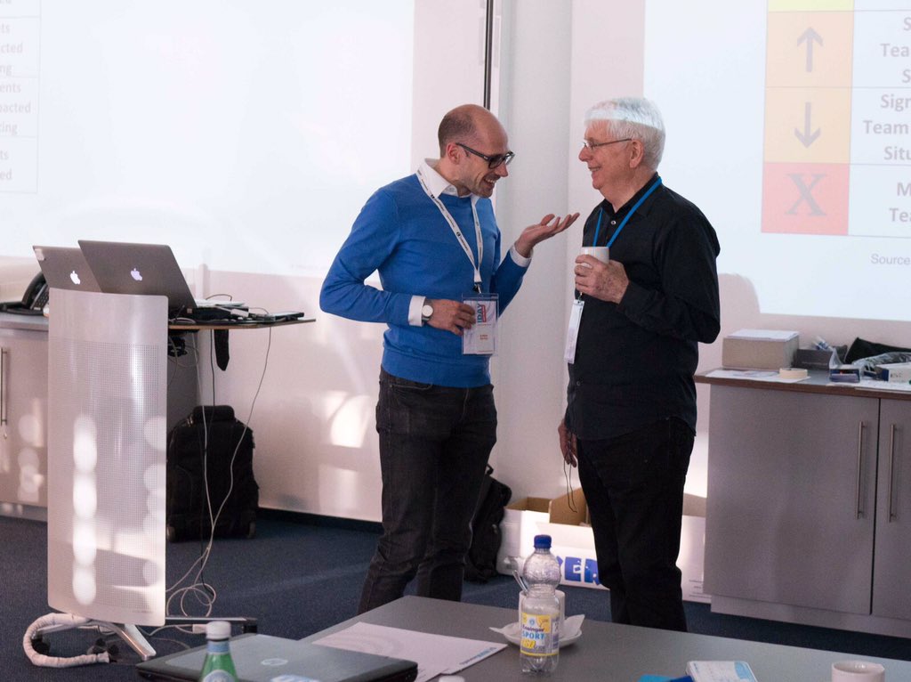 1ohr's tweet photo. Discussion between @SvenKoble and @jeffsutherland how to scale #scrum https://t.co/tUr6qT12Nz