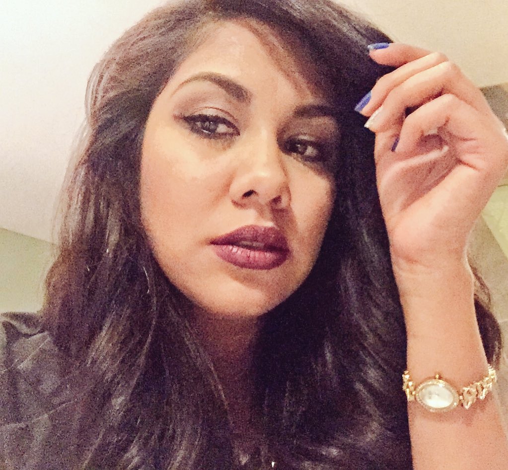 BettySanchezOfl's tweet photo. #cachetes https://t.co/O17E5NfzwS