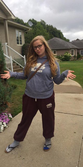 heather_zahn's tweet photo. @Briarann19 comfy cozy day from home #halhigh #schoolspirit #spiritweek https://t.co/w4ICc4iGbL