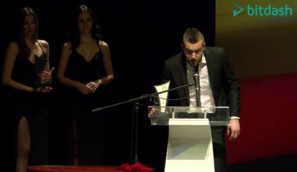Gachevski speaks after accepting the award