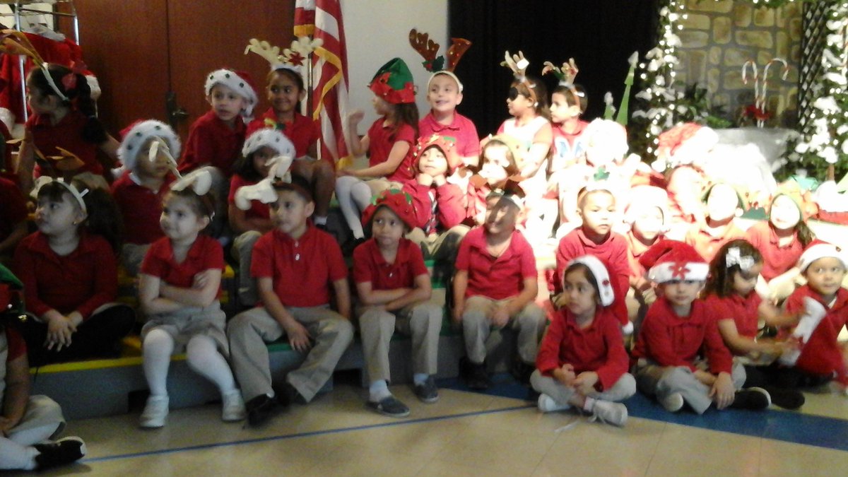 inroom108's tweet photo. We had a great day! Please come to our show on Thursday.The Littlest Christmas Tree https://t.co/JiEWeF71D8