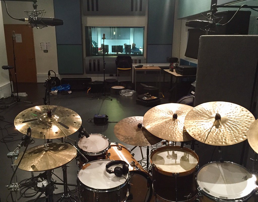 Elliot Bennett tweet media