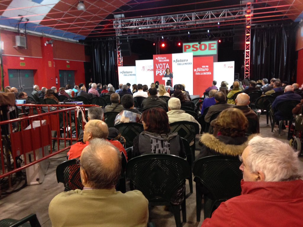 PSOE_CyL's tweet photo. #MeritxellBatet en #MirandaDeEbro"O Rajoy o @sanchezcastejon,
solo @PSOE puede acabar con legislatura d desigualdad" https://t.co/EWfDMV7r8c