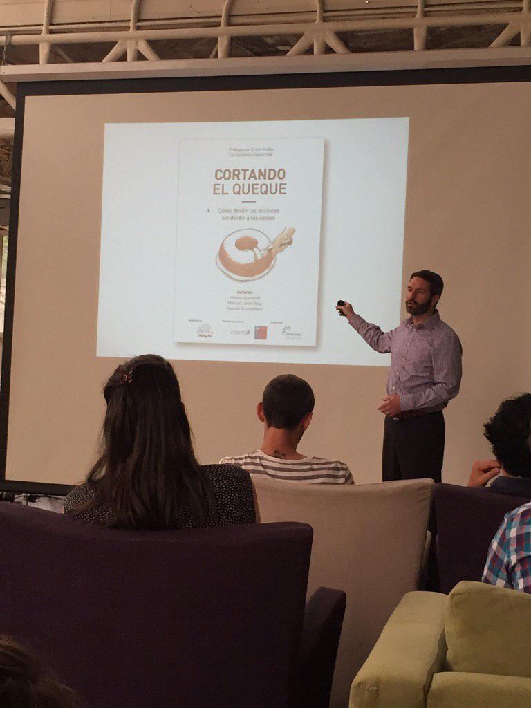 mi_teca's tweet photo. Great Talk #slicingpie #cortandoelqueque con @gruntfunds @TheSFactoryCL @startupchile en Santiago! #TSF https://t.co/OkTHoJ2CZQ