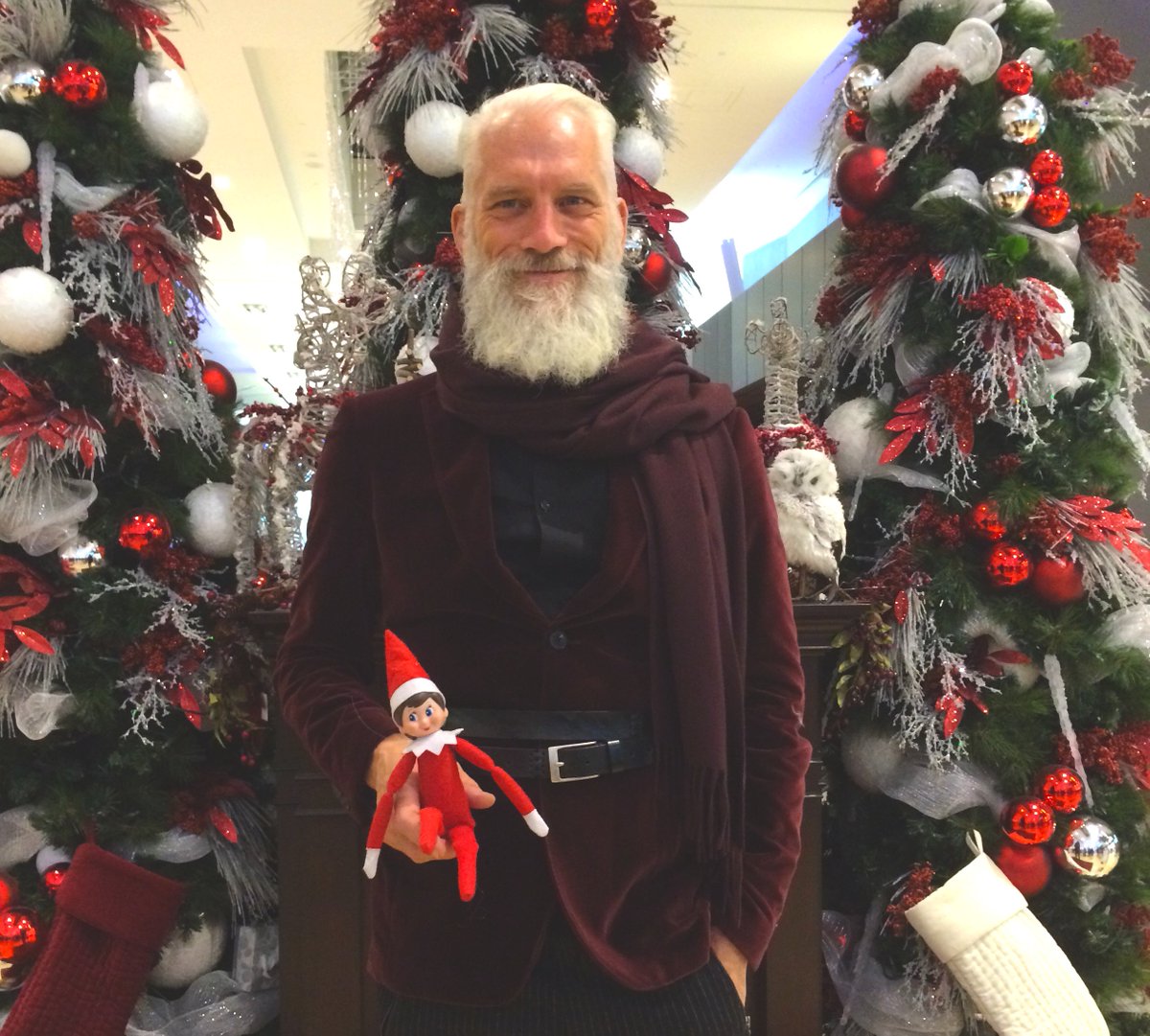 SheBlogsMedia's tweet photo. He's not the real Santa but I don't even mind- he's sooooo scrumptious! 
#YorkdaleFashionSanta #ElfieBlogs https://t.co/cULQRIS3WW