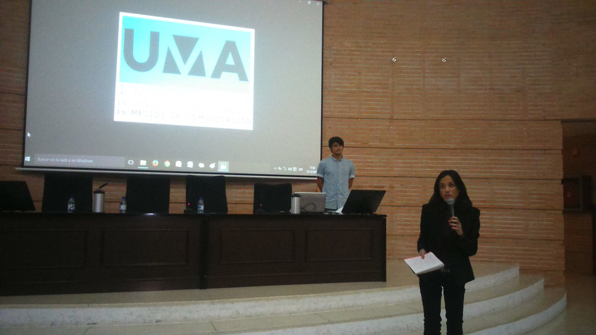 UmaInvestiga's tweet photo. Grande @PaulaMeliveo!! "Tú proyecto laboral será tu proyecto de vida" 💪💪😁😁 #UMAInvestiga2015 https://t.co/r0U2YKAO8Q