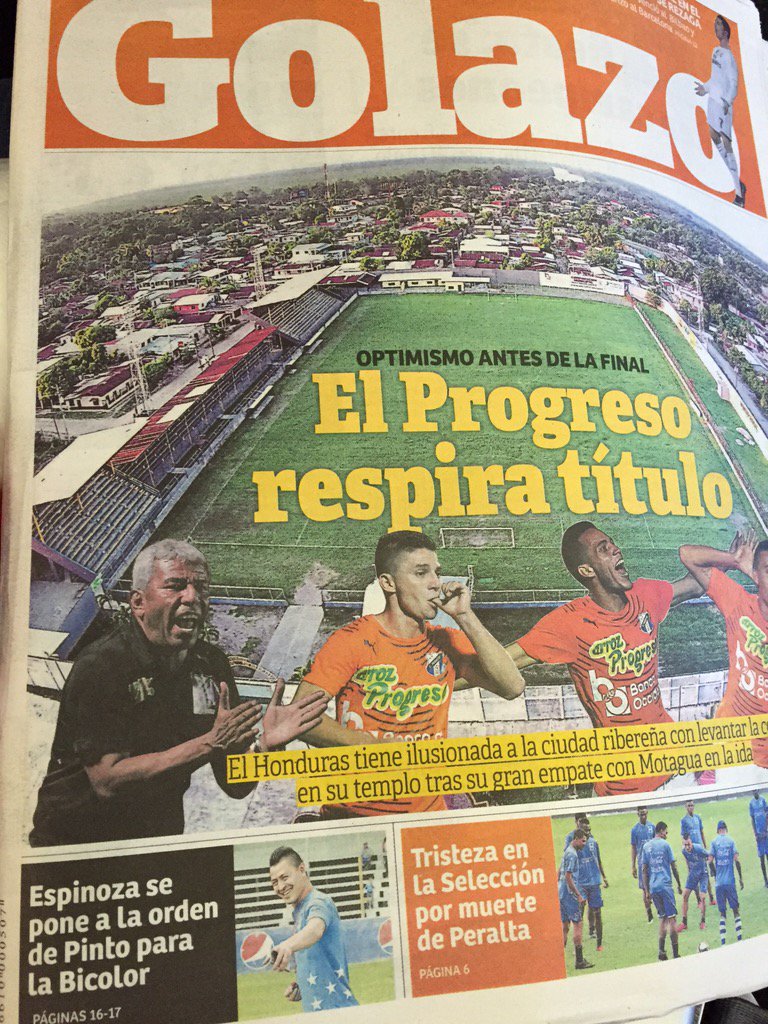 ElizabethMAlex's tweet photo. Roger Espinoza of @SportingKC visit to Honduras w/@UnboundOrg is big news.  Fun to see people read it on the ✈️! https://t.co/vmorvOjfyI