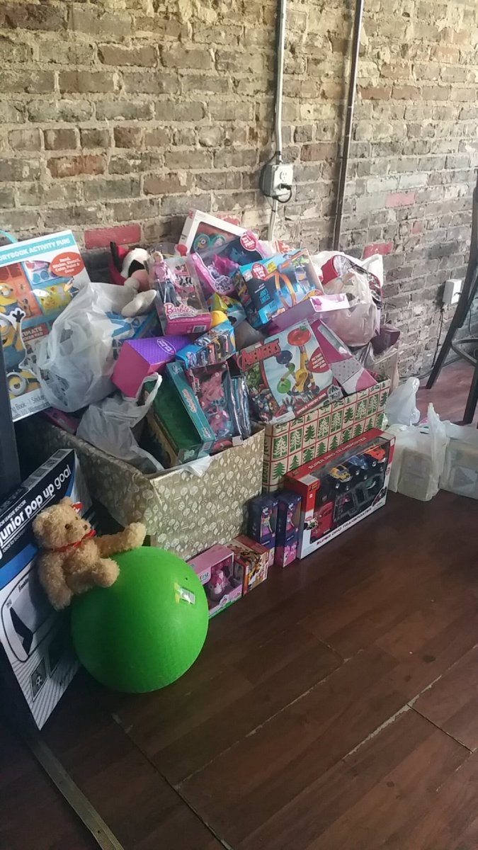bigbangboro's tweet photo. We are still amazed at how many toys we were able to donate to Toys for Tots! Thank you to everyone who came out! https://t.co/ztHHJg1Vnc