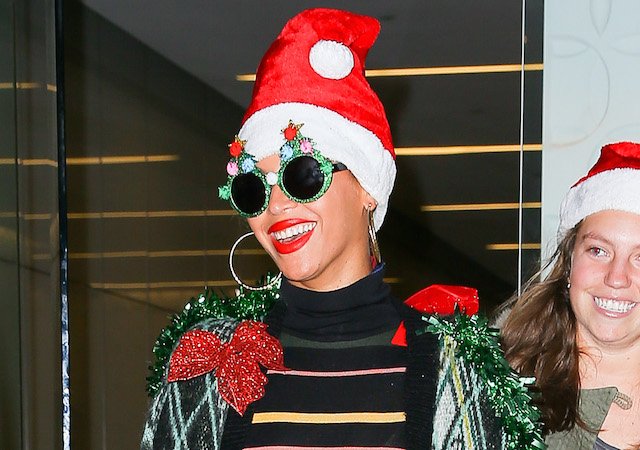 beyonce christmas sweater