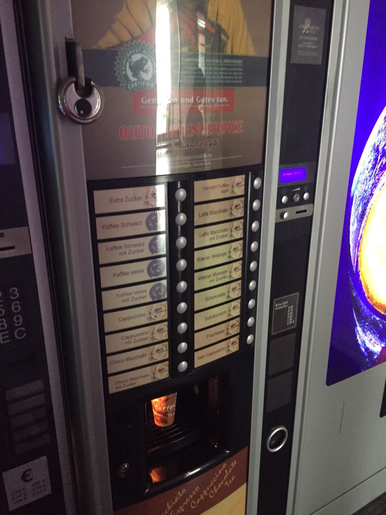 kmckoane's tweet photo. Coffe vending machine at university in #Germany once done, deposit back and receive €.10 #Hosp481 https://t.co/mZpTENu3Fu