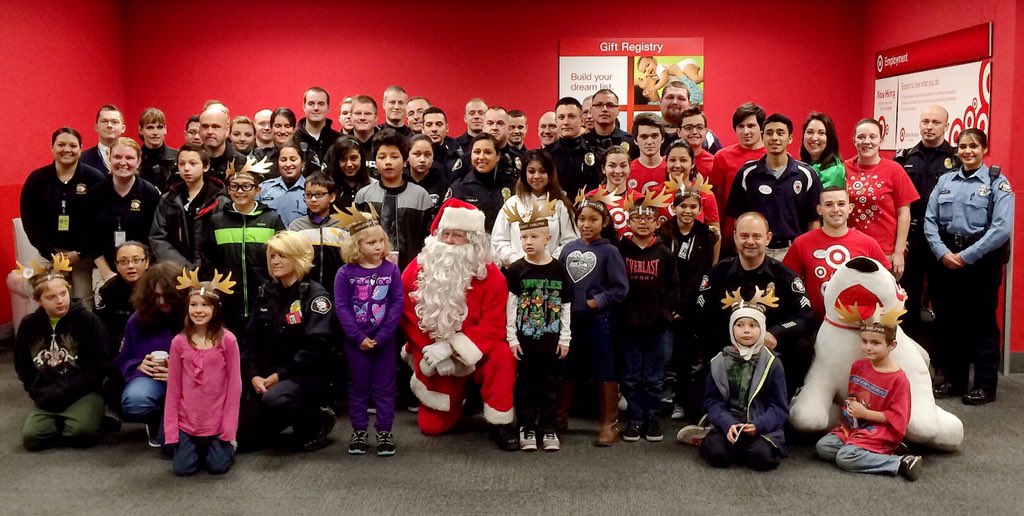 Awesome partnership with <a href="/yakimapolice/">Yakima P.D.</a> thanks for making this years #heroesandhelpers amazing!!! #YakYakCity #T0760