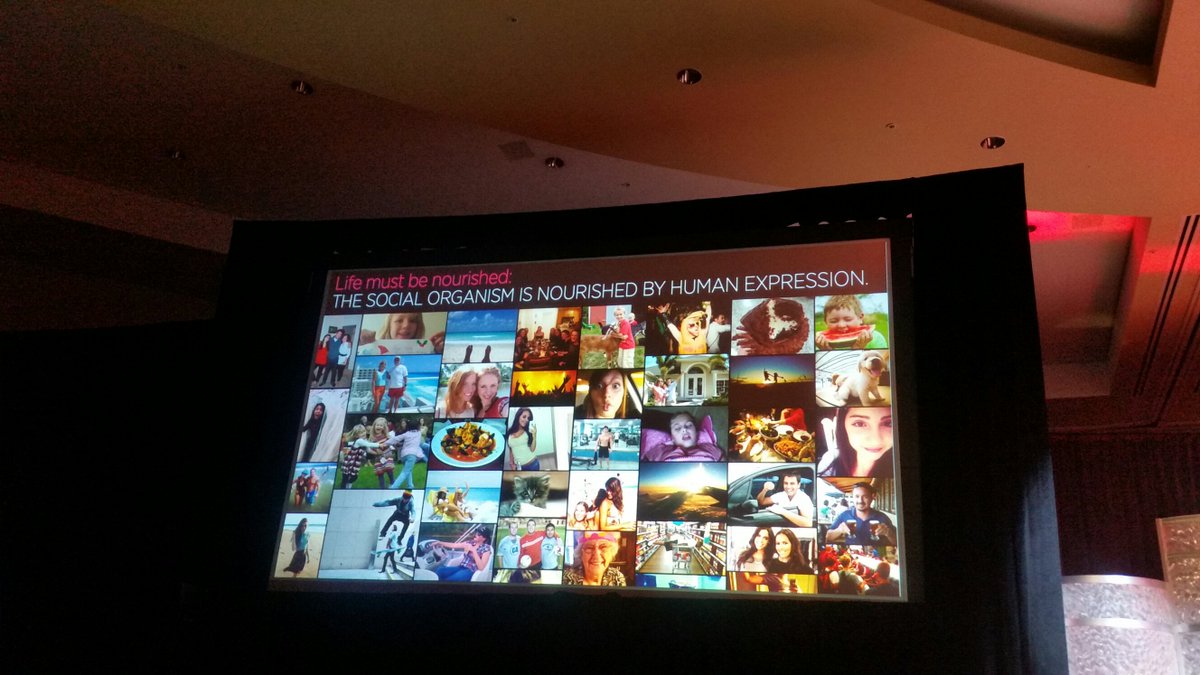 GeraldPeng's tweet photo. The social organism concept from @revilopark at @entrepreneur #growthcon2015 https://t.co/knaNxKJTrz