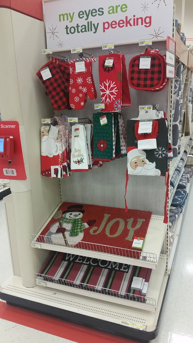 TargetTrent's tweet photo. Gettin' it all out of the back! #G194Christmas #FillFloorNotStockings #10thDay @detroitswan @ContrucciJoe @lewmeg2 https://t.co/0djUc6CoFE