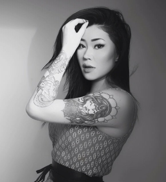 MakeUpMistr3ss's tweet image. Finally got the shots back from the @BlackBerryModel shoot.