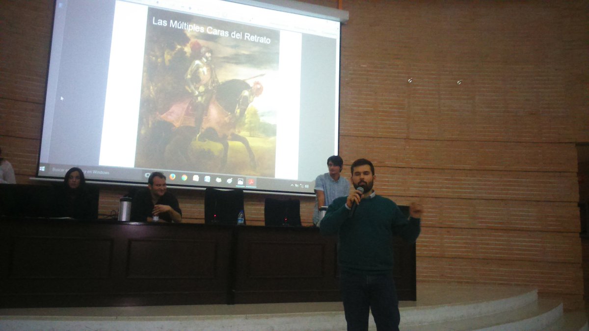 UmaInvestiga's tweet photo. Ahora el tema Las múltiples caras del retrato de Juan Miguel Pérez Ramos 😀😀😀👏👏👏 #UMAInvestiga2015 https://t.co/FsPjwMAGBV