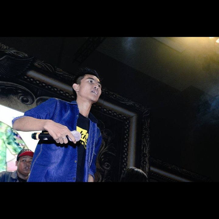 Selamat ulang tahun buat vokalis kami ERICK RIZKY FAUZY , semoga panjang umur sehat selalu , murah rejeki aamminnn