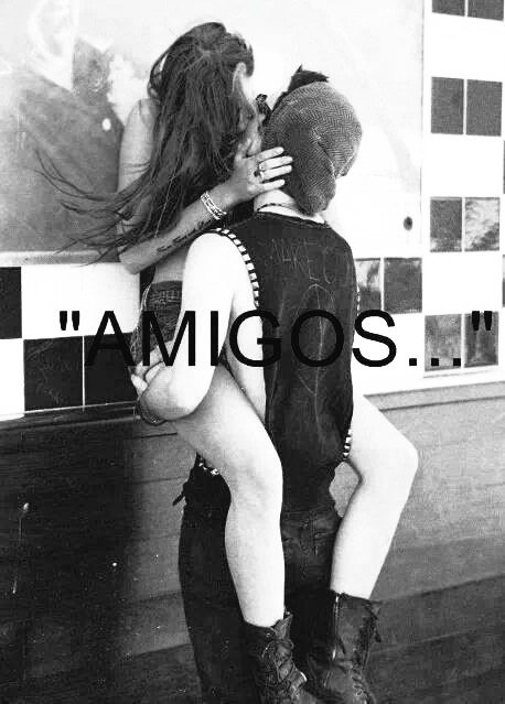 C1umes's tweet photo. "AMIGOS" Hummmm Sei  💏😍😍 https://t.co/319LOBYFkR