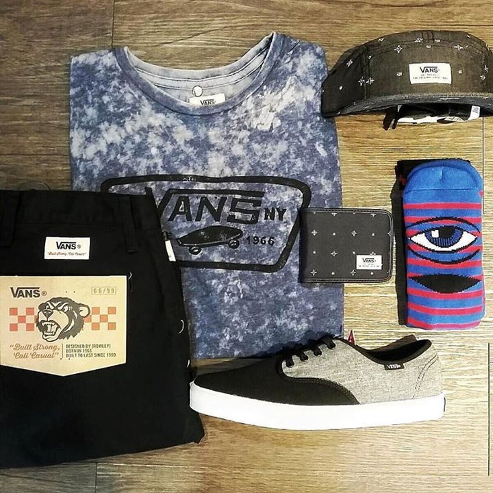 ElementoStore's tweet photo. Los regalos y combinaciones perfectas para estas navidades #vans #hippytree #toymachine en #elementostore #chitre #… https://t.co/iiTCRSupvB