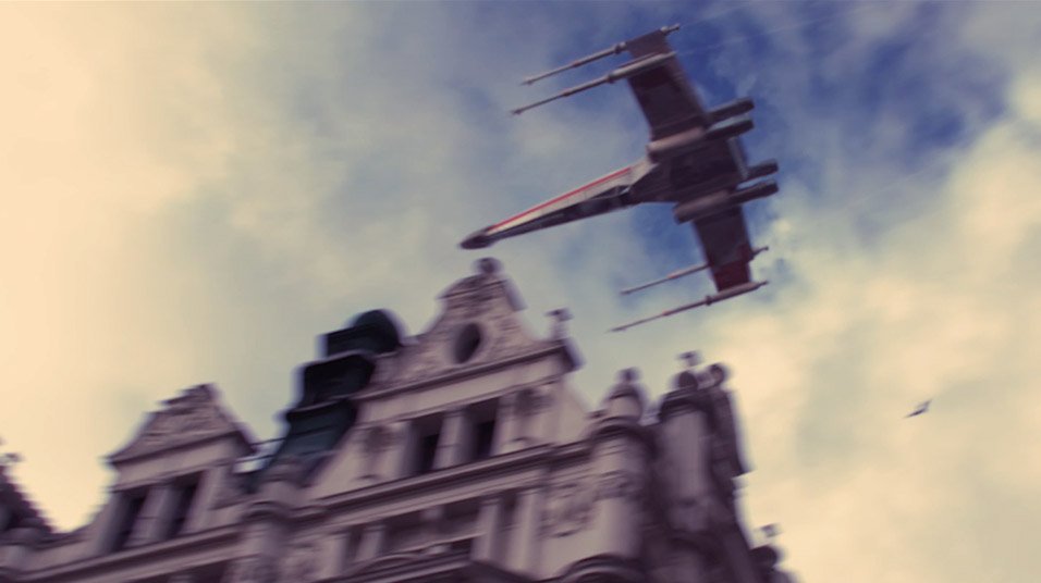 ScorchLondon's tweet photo. [VIDEO] To celebrate Star Wars premiere, LOOK WHAT WE MADE! https://t.co/r2sySEoDf3
#TheForceAwakens #StarWars https://t.co/f2MVygixcu