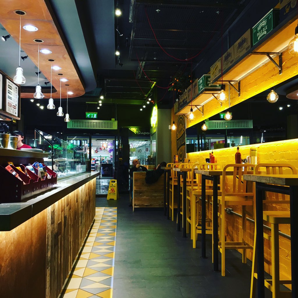 Gingeybites's tweet photo. Tried @tortilla tonight. Looks great but it's definitely style over substanance. Back to @barburrito for me! https://t.co/6HmTIq24pr