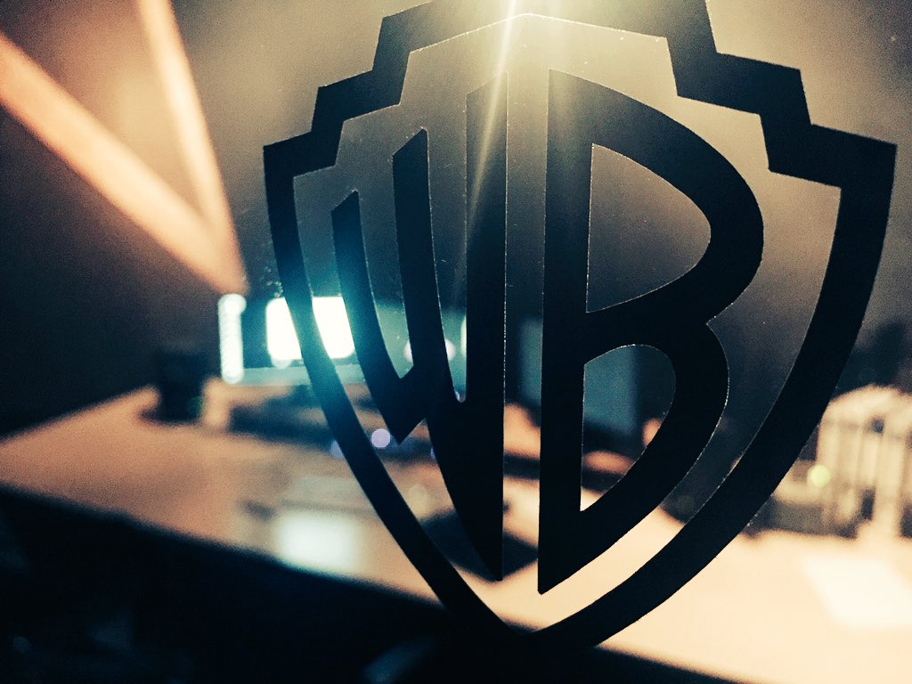 psWessels's tweet photo. Laatste montage dag  #WarnerBros #oudennieuw is een feit. Maandag om 20.30 uur de finale bij BNN op NPO 3! https://t.co/fQDhOZUiYe