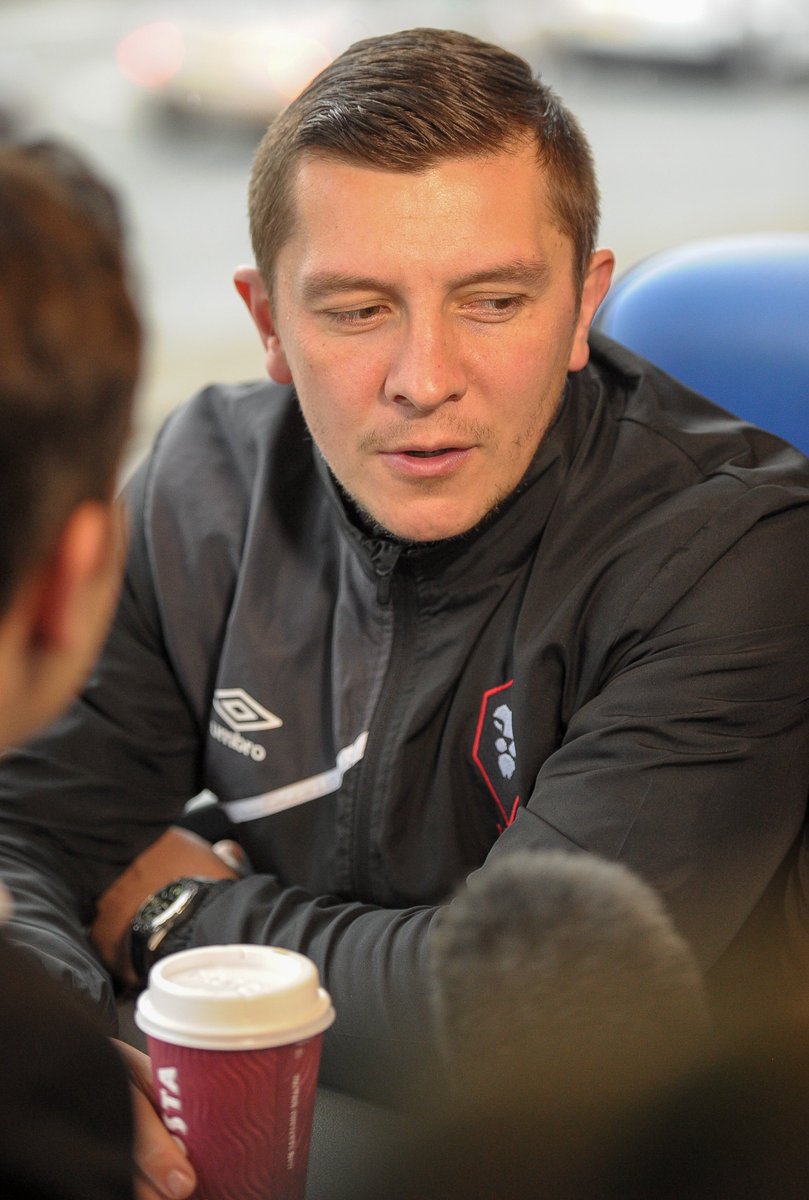MEN_Celebrities's tweet photo. More @SalfordCityFC pictures of the team leaving for Hartlepool https://t.co/FlI4Bd1DiP