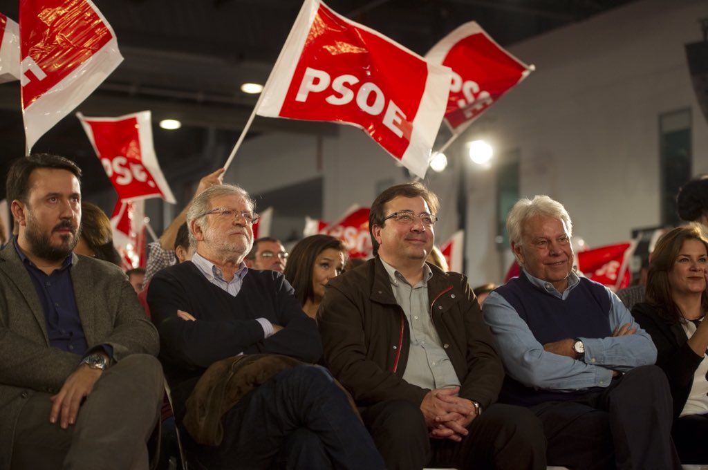 sanchezcastejon's tweet photo. Muchas gracias @GFVara @RCabezasPsoe, Felipe, Juan Carlos. ¡Gracias Extremadura, trabajo y compromiso! @psoeex https://t.co/pnplzqPYIK