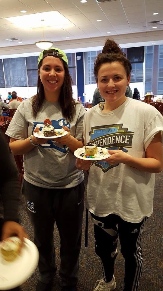 CCSUDining's tweet photo. Happy #nationalcupcakeday @CCSU! Create your own cupcake now in MH South!! #ccsudining https://t.co/uImJMqFBeT