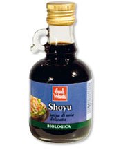 Shoyu

Marchio: BAULE VOLANTE
Ingredienti: Soia, sale marino, frumento, Aspergillus oryzae.

Confezione: 250 ml