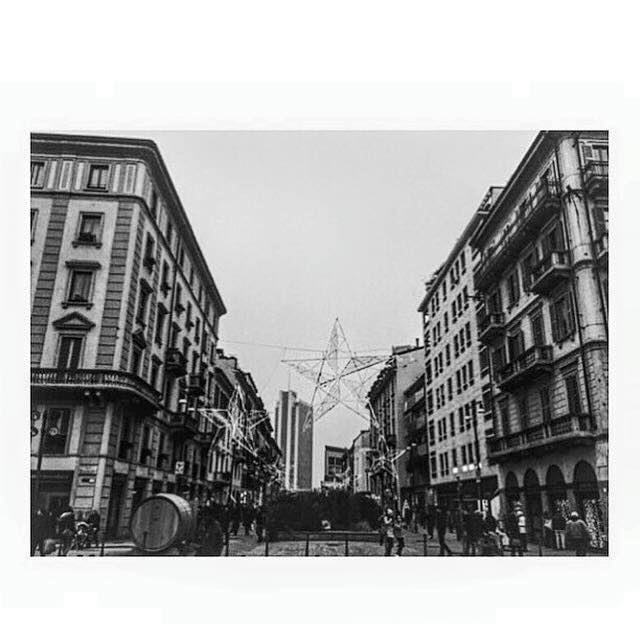 MadeinBusca's tweet photo. * Wishing on a star * #dreamaland #milanoplacetobe #shinebright  #lovetolove  @ComuneMI @milanocity @Milanodavedere https://t.co/ZitGncAnoj