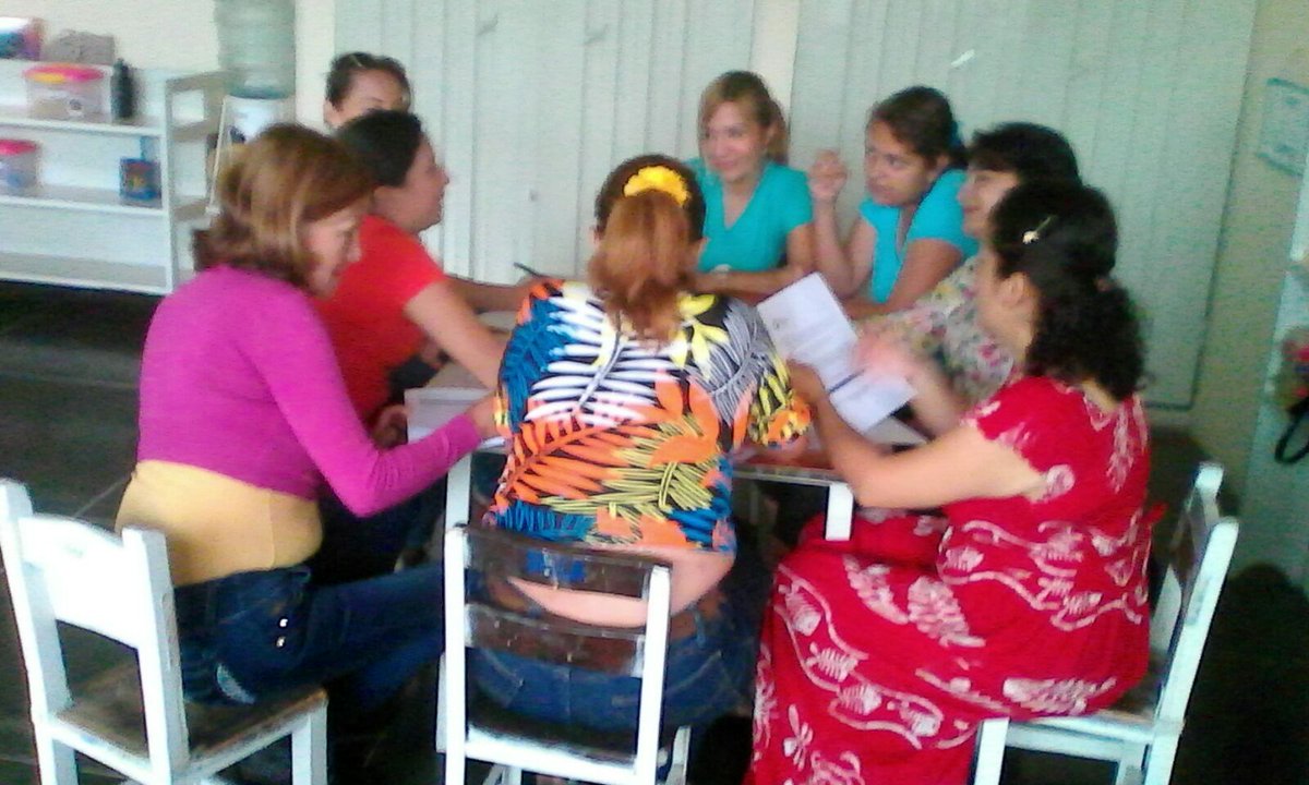 CEILaVictoria's tweet photo. Mesas de trabajo socializando política educativa   en cuanto a cultura y deporte. https://t.co/tHHtDfSrrm