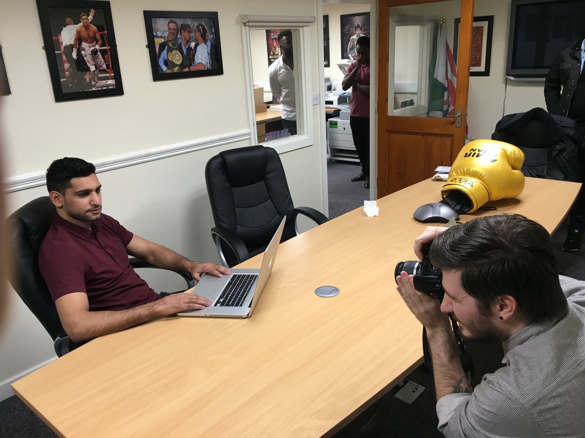 sam_brunch's tweet image. Really enjoyed my day @kris_brunch  @BrunchMarketing @AmirKingKhan #photoshoot