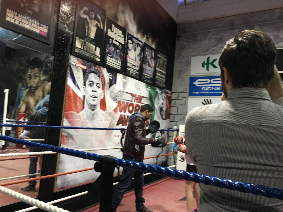 sam_brunch's tweet image. Really enjoyed my day @kris_brunch  @BrunchMarketing @AmirKingKhan #photoshoot