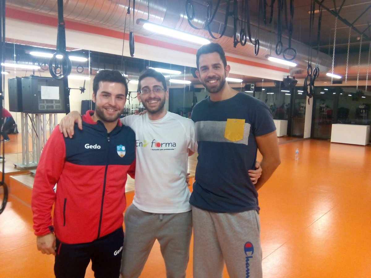 CFisioSalud's tweet photo. Miguel López y Adrián Martínez finalizan el 1º módulo de "Especialista en Prevención y Readaptación Física". #EPRF1 https://t.co/R7q8QV0ROI