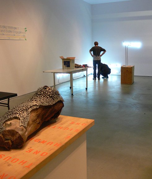 MacMuseum's tweet photo. Transforming galleries for #picturingwellness exhibitions. #installationweek #mcmaster https://t.co/kp25oQuD2F https://t.co/S2LcRKxGQM
