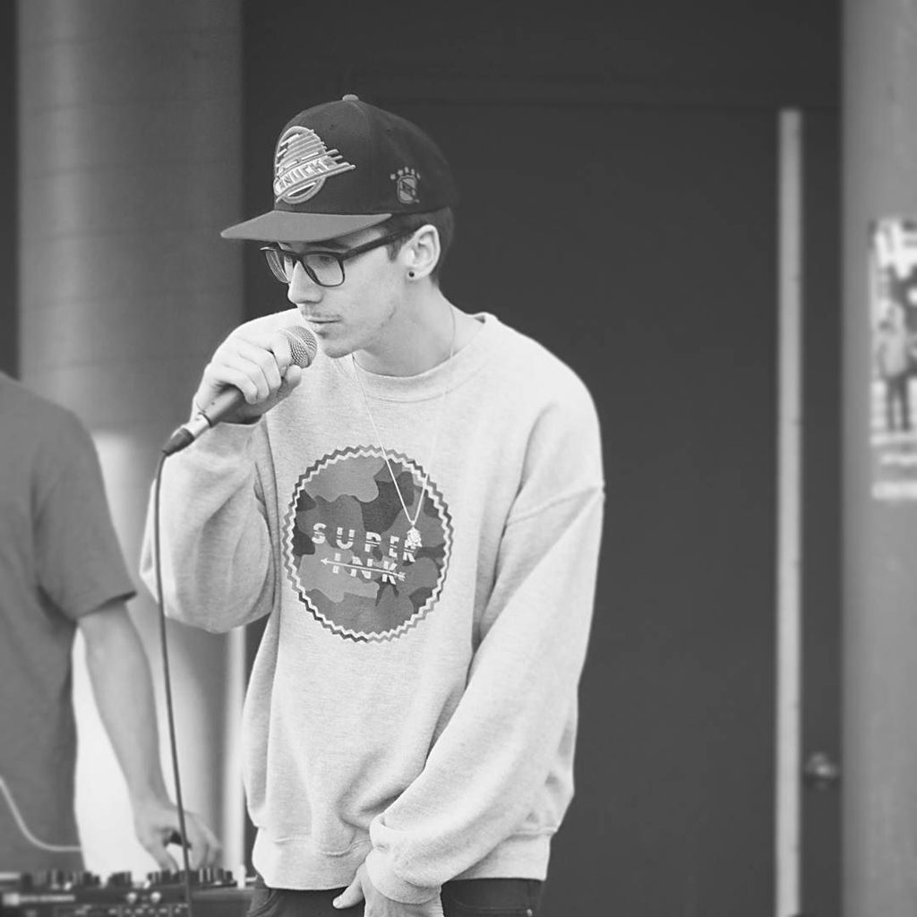 flyxcole's tweet photo. On tha move 🎬 #VicCity #250 #yyj #lethammusic #TeamSuperInk #hiphop https://t.co/Q6bmVptVfh