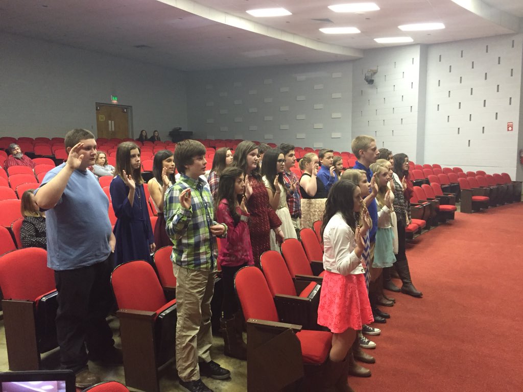 LeeCoMHS_Ky's tweet photo. National Junior Beta Club Induction @Lee_Co_Middle and @LeeCoSchoolsKy recognizing outstanding students! #LCMSRocks https://t.co/7D3lUNtYb7