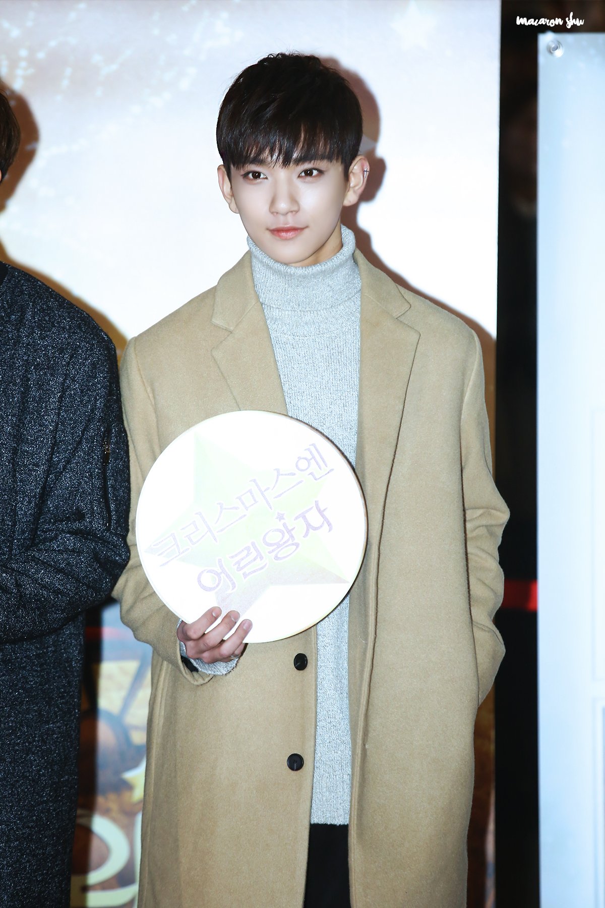 CWSjWiiU8AAd558.jpg:orig