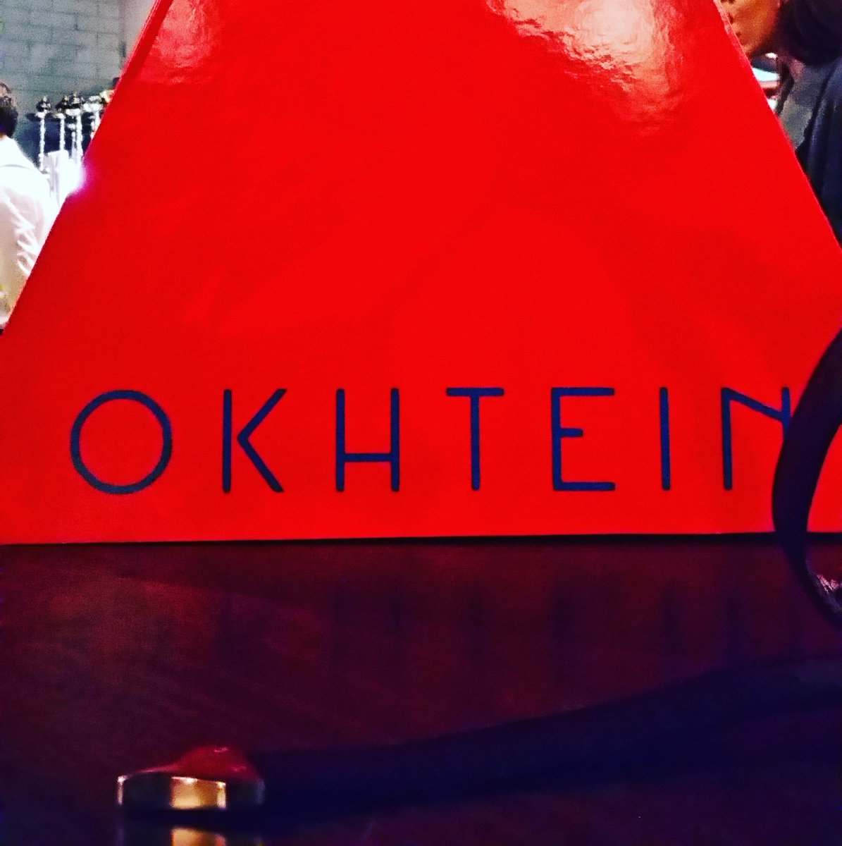 CDecantado's tweet photo. Pues ha empezado bien la tarde, cotilleando en @ArtsClubMAD la nueva colección de @okhtein #nocolectivonoparty https://t.co/sWVpqGple8