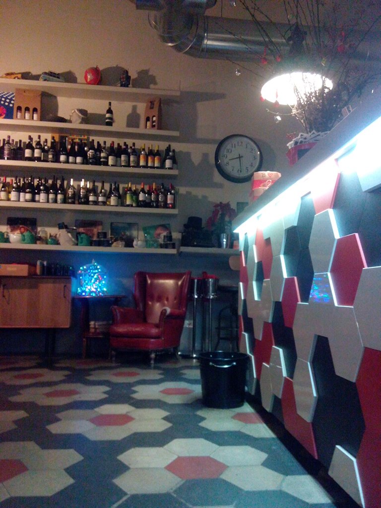 buad's tweet photo. @isaevane #wine #food #ChristmasDinner #friends e tanto tanto relax. Let's start https://t.co/ITOSHCyQBA