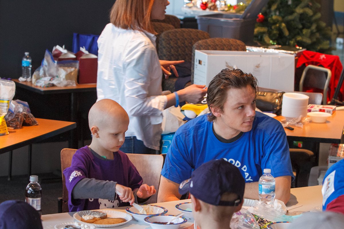 CampGoodDays's tweet photo. Photos have been uploaded from our Holiday visit with the Sabres! The kids had so much fun!

https://t.co/pN8BtTmTiL https://t.co/Tw64YnylFJ