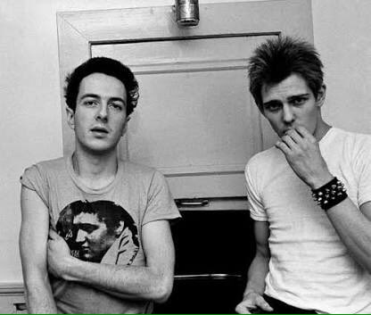 MusicDealersMX's tweet photo. Hoy de 1955 nace @PaulSimononFan en #Brixton. Integrante de @TheClash #news #hbd #Simonon #TheClash #Rocksteady https://t.co/ODdcunvLpq